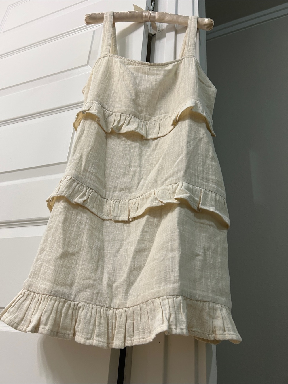 NWT Sz M Roxy Ruffled Tiered Mini Dress